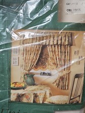 Austrian Blind Vintage 90s Cottagecore Cottage Country Kitchen  W62" X L66"