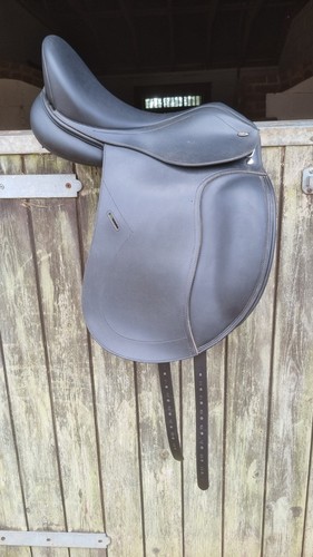Tekna dressage saddle 5 - dressage,