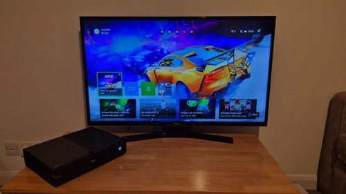Xbox one 500gb console - console, fully