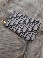 Lovely Black Patterned Zip Purse – Compact Card & Coin Wallet