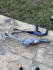 Mercedes CLS W219 Windscreen Wiper Motor Linkage With Arms