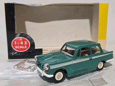 Lledo Vanguards Triumph Herald Gaydon 1996 VA 5004 1:43 Unused Mirrors No Case