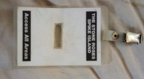 Stone roses back - back, pass