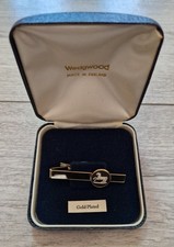 Wedgwood Gold Plated Black Jasperware Equine / Horse Design Tie Bar In Box