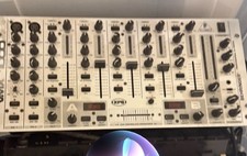 Behringer PRO MIXER VMX1000 DJ