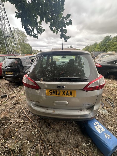 Ford grand max silver - c,