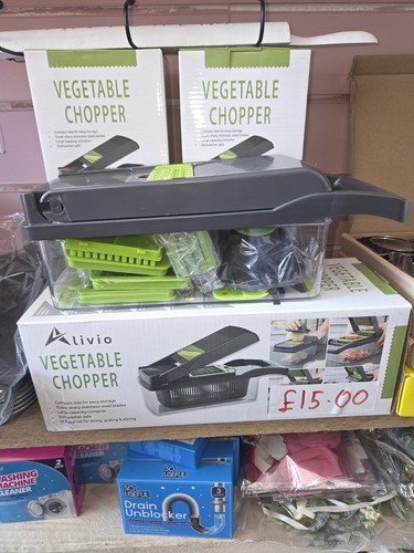 Vegetable chopper with - chopper,