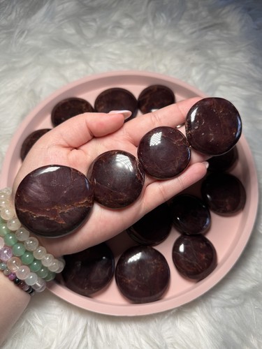 Rare star garnet palmstone - rare,