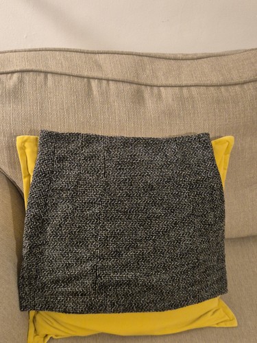 Zara ladies mini skirt size - zara, m