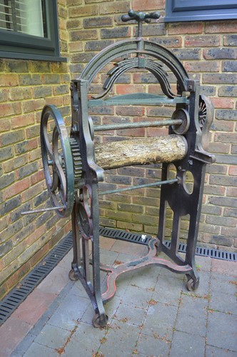 Cast iron mangle - made, by