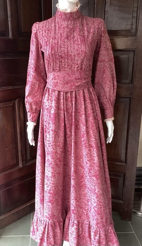Victorian style classic laura - style,