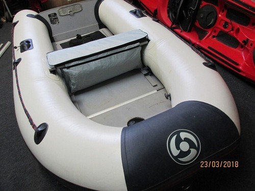 Inflatable boat dinghy rib sib