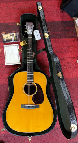 Martin guitar aged - martin,
