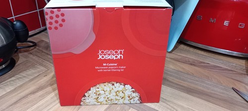 Family sized popcorn maker - sized,