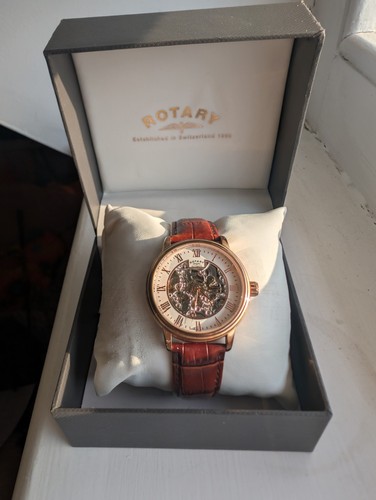 Rotary automatic skeleton - skeleton, dial