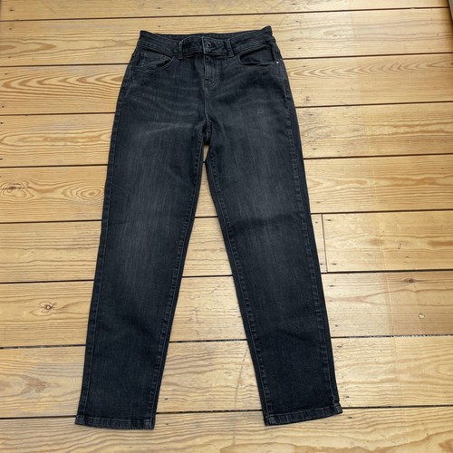 Black grey girlfriend - black/grey?, 'girlfriend'