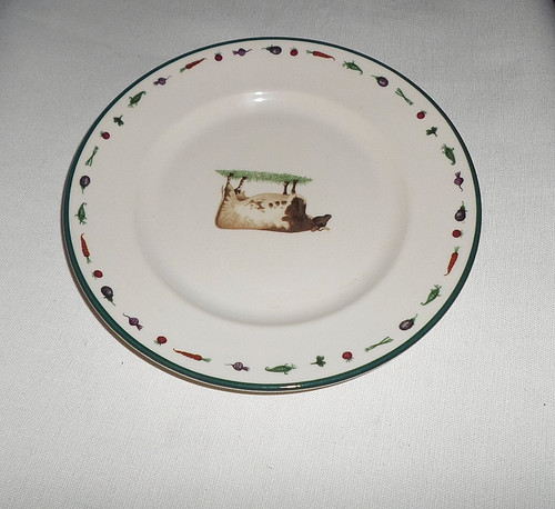 Green cloverleaf farmyard - t,