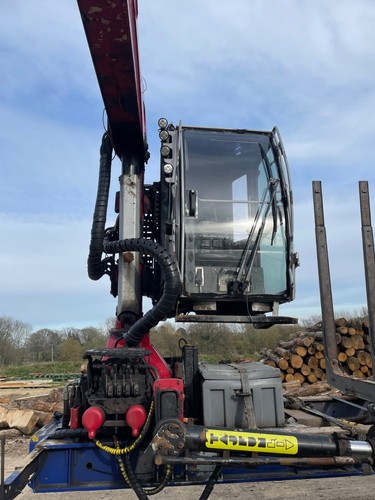 Timber trailer with liv - timber,