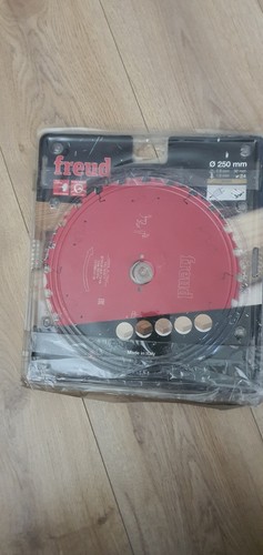 Freud f03fs09774 wood - freud, circular