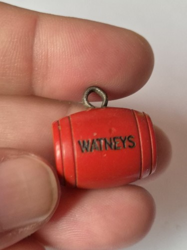 Vintage watney red barrel - watney's,