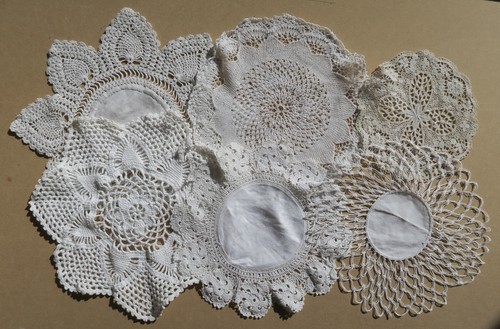 Quantity antique lace - of, /