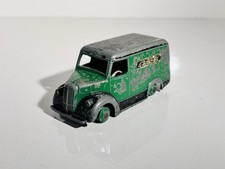 Dinky Toys #452 Trojan Van -