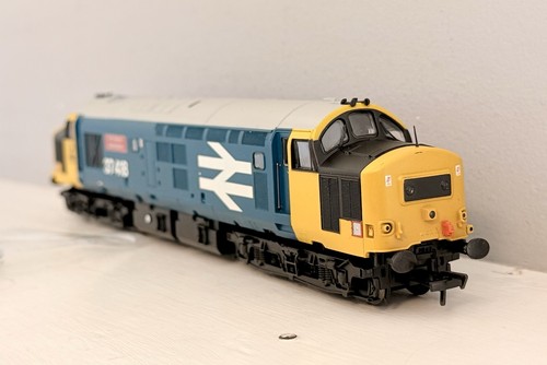 Bachmann gauge class 37 - oo,