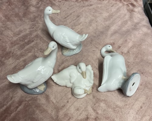 Lot lladro nao porcelain - lot,