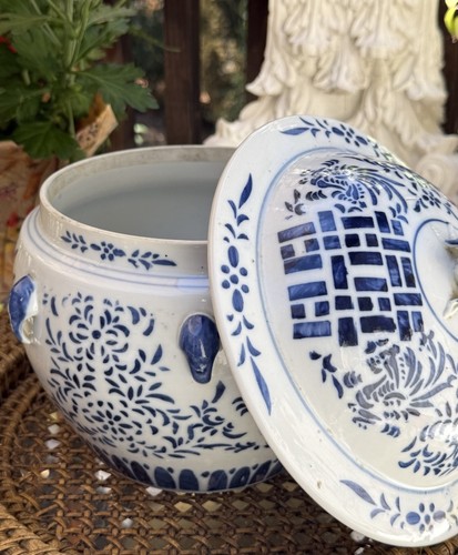 Vintage large blue and - large, white