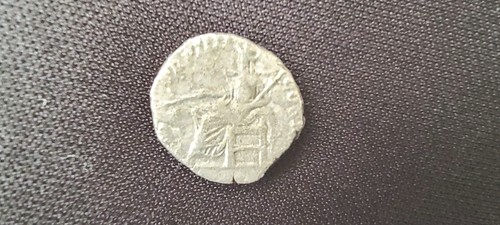 Roman silver denarius 16mm - ,