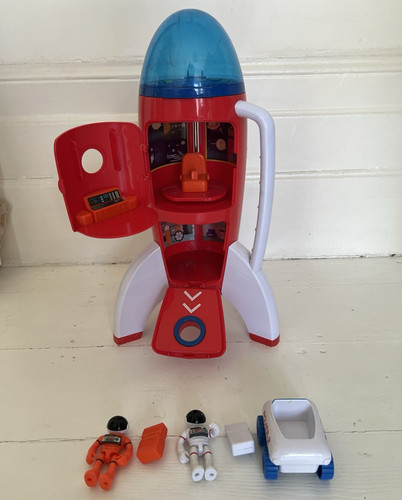 Space rocket ship playset - space,