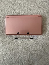 Pink Nintendo 3DS With Stylus