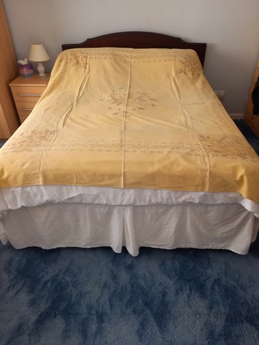 Yellow linen embroidered - yellow,