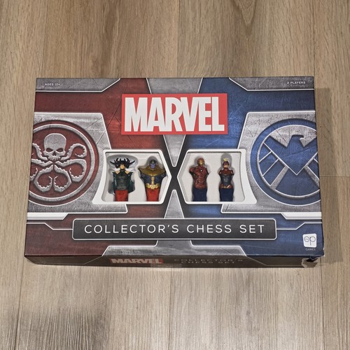 Marvel collector chess set - marvel,