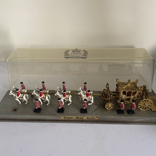 Crescent toys the queens - toys,