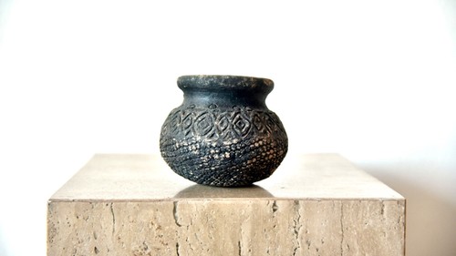 Kenyan tribal ornamental - , pot