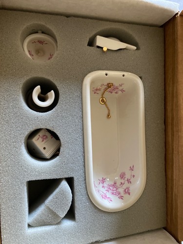 Ann shepley pink - ann, bathroom