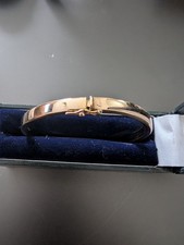 9ct Yellow Gold Oval bangle