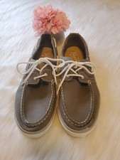 Mens size 11 Penguin boat