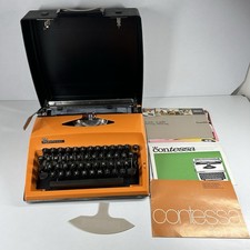 Triumph CONTESSA de Luxe Portable Typewriter w/Case Manual Untested