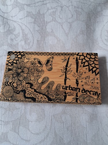 Urban decay eyeshadow pallette - decay,