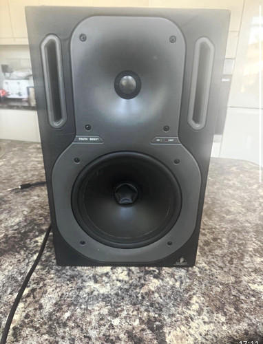Behringer truth b2031 active - truth,