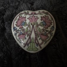 *William Morris “Lodden” Fine Bone China Heart Trinket Box