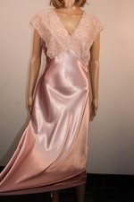 STUNNING MAUVE SILKY GLOSSY LIQUID SATIN & LACE NIGHTDRESS, SIZE 16 LONG