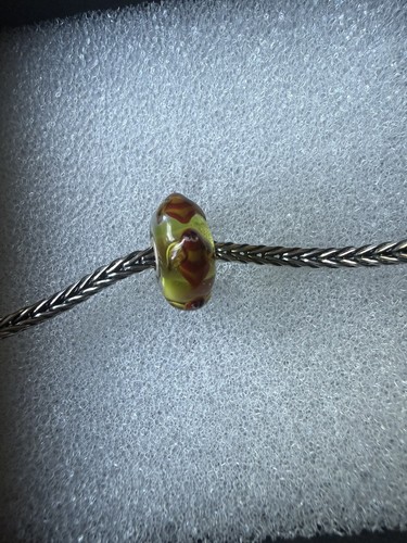 Trollbeads unique bee bead
