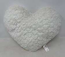 Primark Home Cream/White Heart Shape Cushion (G1) Decor Soft Fluffy Accessories
