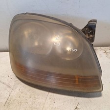 Nissan Almera Tino 2001 Front