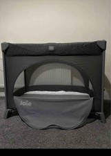 Joie Baby Kubbie Sleep Bedside Travel Cot, Foggy Grey. Very good condition.