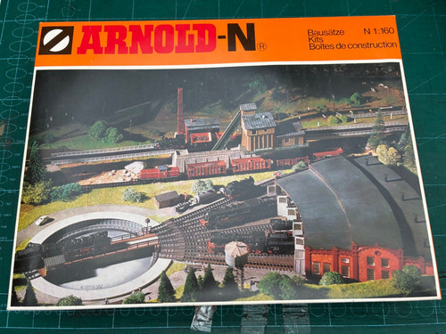 Scale arnold 6381 - 6381, turntable