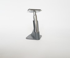 Razor Stand